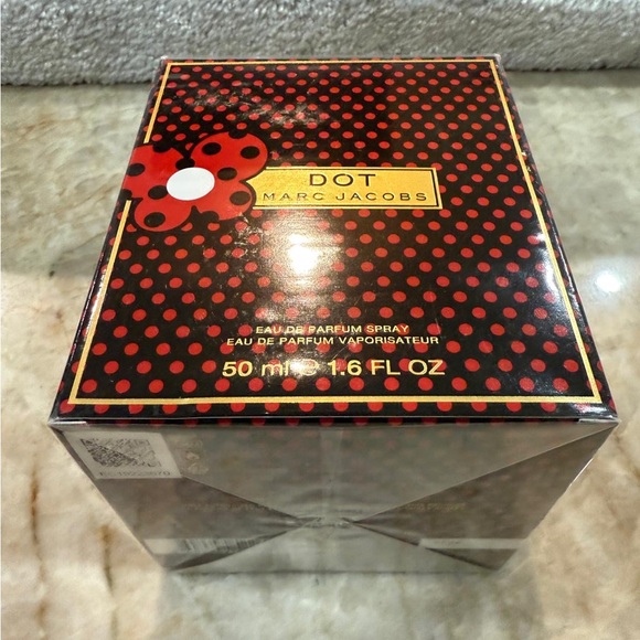DOT by a Marc Jacobs Eau de Parfum 1.6 Fl oz / 50 ml. NEW SEALED - Picture 10 of 10